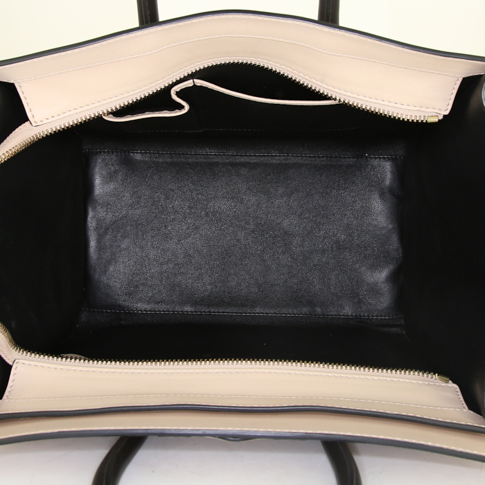 Celine Luggage handbag in beige and black leather - Detail D2