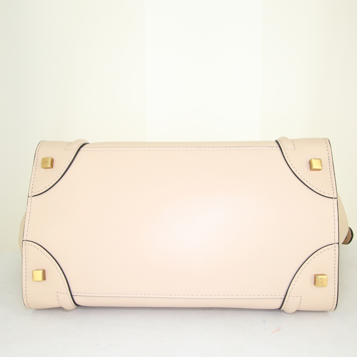 Celine Luggage handbag in beige and black leather - Detail D4