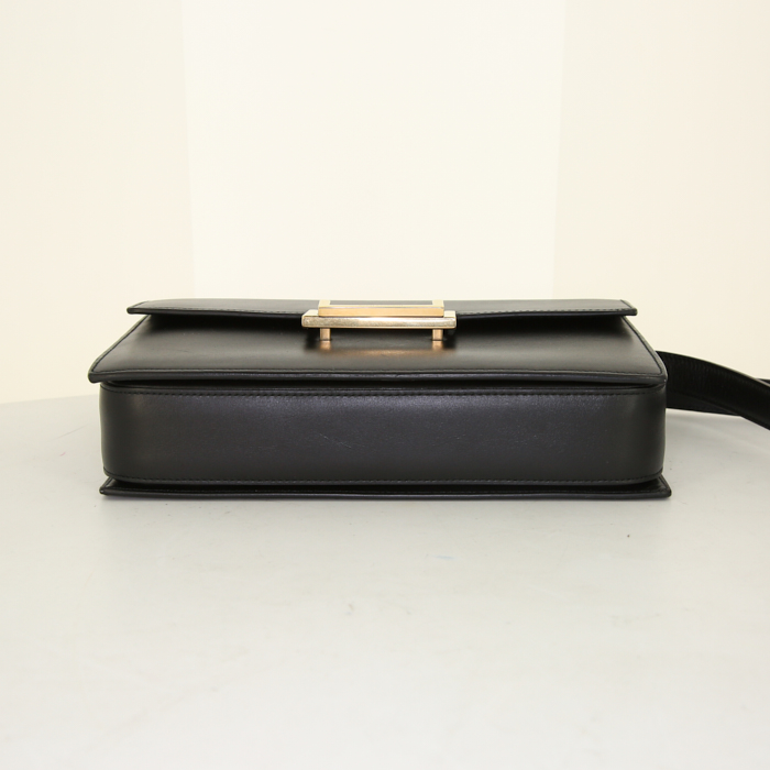 Bolso bandolera Saint Laurent en cuero negro - Detail D4