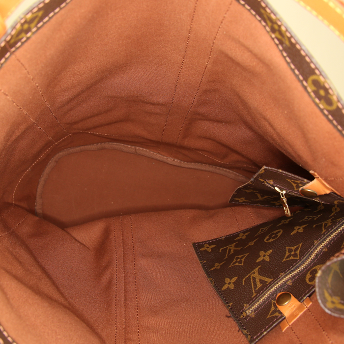 Sac à dos Louis Vuitton Randonnée en toile monogram marron et cuir naturel - Detail D2