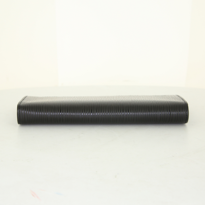 Louis Vuitton Brazza wallet in black epi leather - Detail D4