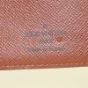 Billetera Louis Vuitton en lona Monogram marrón - Detail D2 thumbnail