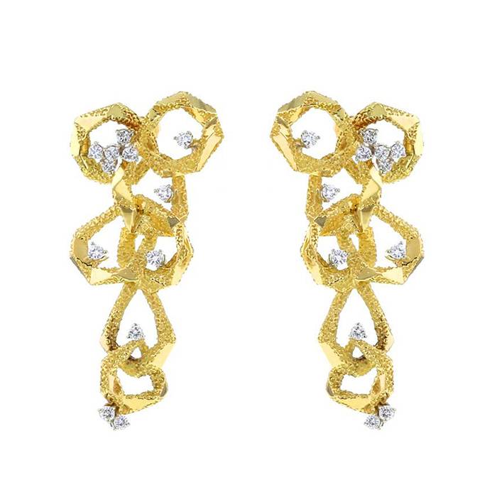 Paire de pendants d'oreilles époque années 70 Vintage en or jaune 14 carats,  or blanc et diamants - 00pp