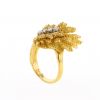 Vintage 1970's ring in yellow gold and diamonds - Detail D2 thumbnail