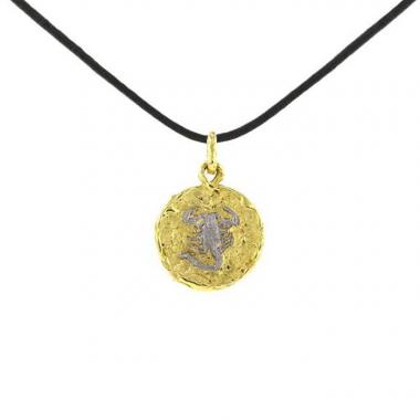 Pendentif années 70 Chaumet Zodiaque "Scorpion" en or jaune et or blanc