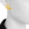 Paire de boucles d'oreilles Lalaounis Animal Head "Belier" en or jaune - Detail D1 thumbnail