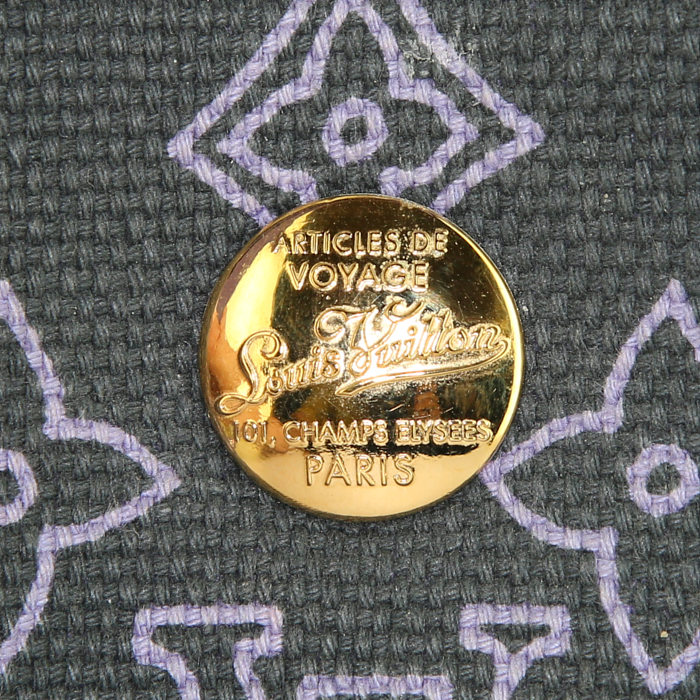 Louis Vuitton Cabas Ipanema shopping bag in purple and black monogram canvas and purple leather - Detail D3