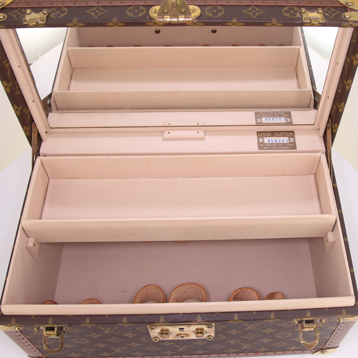 Louis Vuitton Vanity vanity case in monogram canvas - Detail D2