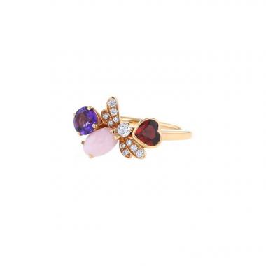 Anello Chaumet Attrape Moi Si Tu M'Aimes in oro rosa,  ametista e granato rosso e opale rosa
