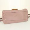Bolso de mano Gucci Bamboo en cuero color rosa claro - Detail D5 thumbnail