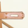 Hermes Kelly 28 cm bag worn on the shoulder or carried in the hand in gold Chamonix  leather - Detail D5 thumbnail