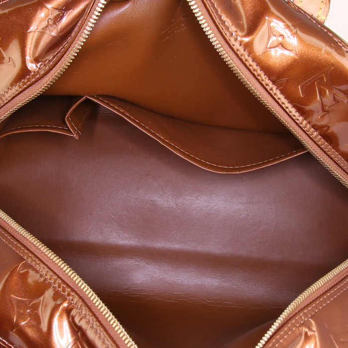 Borsa Louis Vuitton Tompkins Square in pelle verniciata monogram marrone caramello e pelle naturale - Detail D2