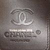 Bolso Cabás Chanel Coco Cocoon en lona acolchada bicolor color burdeos y negra y cuero negro - Detail D3 thumbnail