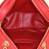Salvatore Ferragamo Gancini shoulder bag in red quilted leather - Detail D2 thumbnail