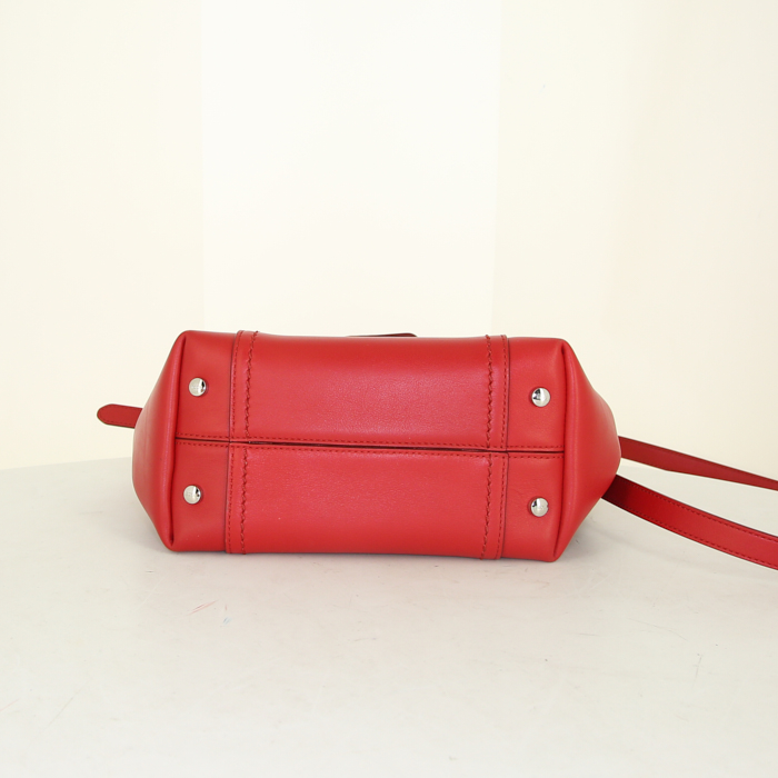 Sac bandoulière Tod's Double T petit modèle en cuir rouge - Detail D5