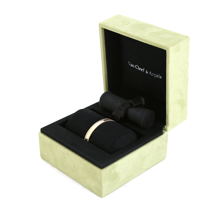 Van Cleef & Arpels Perlée Signature bracelet in yellow gold, size S - Detail D2