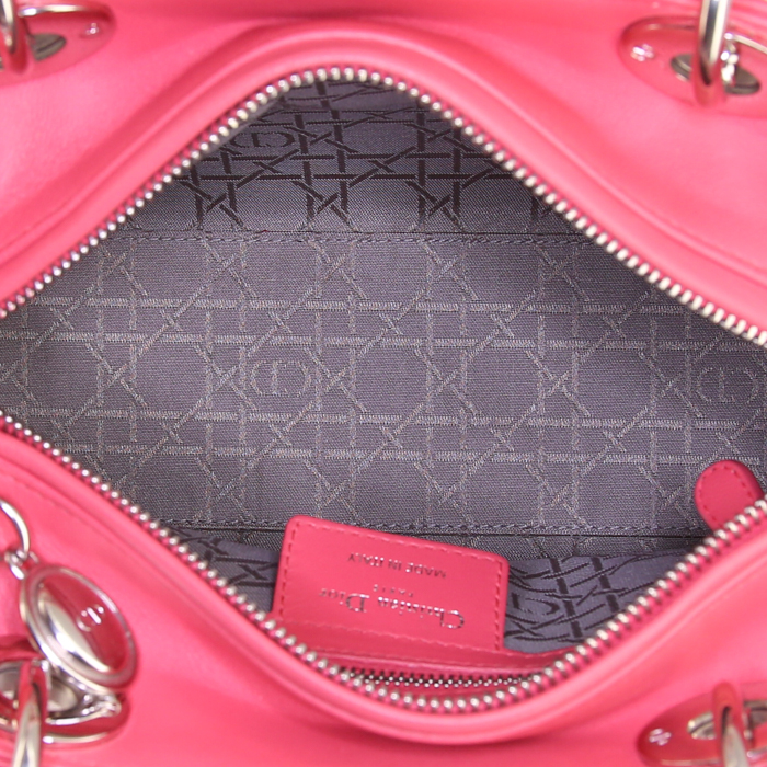 Bolso bandolera Dior Lady Dior modelo mediano en cuero cannage rosa - Detail D3