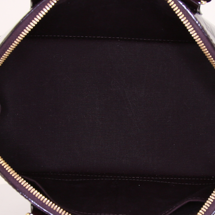 Louis Vuitton Alma small model handbag in burgundy monogram patent leather - Detail D3