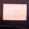 Sac à main Louis Vuitton Alma petit modèle en cuir verni monogram bordeaux - Detail D4 thumbnail