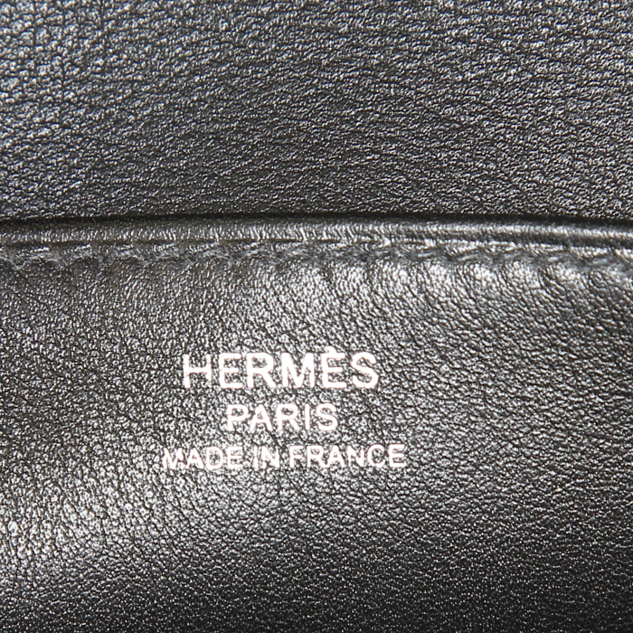 Bolso bandolera Hermès Halzan modelo pequeño en cuero swift negro - Detail D4