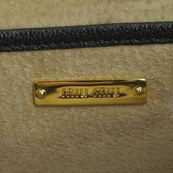 Miu Miu handbag in black leather - Detail D4
