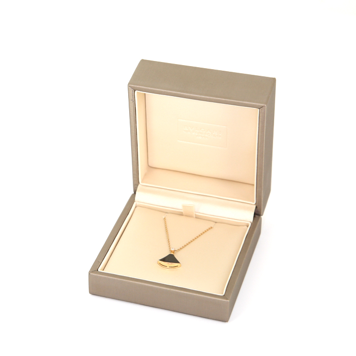 Collier Bulgari Divas' Dream en or rose,  onyx et diamant - Detail D2