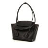 Sac porté épaule ou main Bottega Veneta Arco 33 en cuir noir - 00pp thumbnail