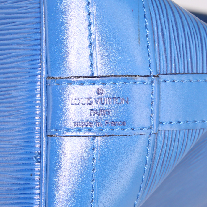 Sac à main Louis Vuitton petit Noé grand modèle en cuir épi Bleu Toledo - Detail D3