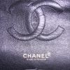Bolso Chanel Timeless Classic en lona monogram marrón - Detail D4 thumbnail