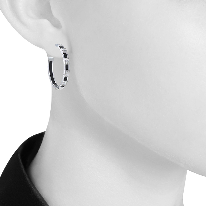 Orecchini a cerchio Chaumet Class One in oro bianco e diamanti - Detail D1