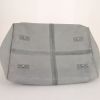 Chanel Camelia shopping bag in grey grained leather and grey suede - Detail D5 thumbnail