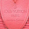 Sac à main Louis Vuitton Speedy 30 en cuir épi rouge - Detail D3 thumbnail