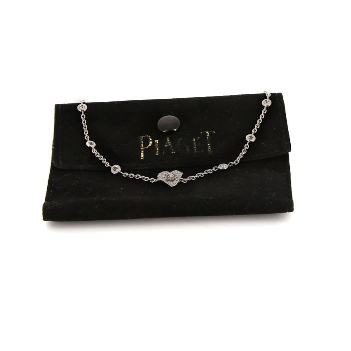 Piaget Rose necklace in white gold and diamonds - Detail D2