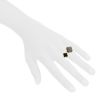 Van Cleef & Arpels Magic Alhambra ring in yellow gold,  onyx and mother of pearl - Detail D1 thumbnail