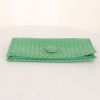 Pochette Bottega Veneta Turnlock in pelle intrecciata verde - Detail D4 thumbnail