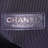 Bolso de mano Chanel 31 en cuero acolchado blanco y cuero negro - Detail D3 thumbnail