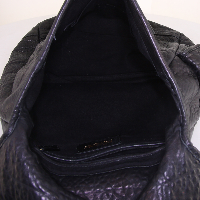 Bolso zurrón Saint Laurent Besace Messenger en cuero granulado azul oscuro - Detail D2