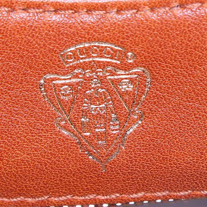 Bolso de mano Gucci Stirrup en cuero marrón - Detail D3