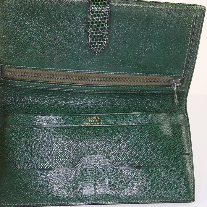Hermès Béarn wallet in green lizzard and green leather - Detail D2