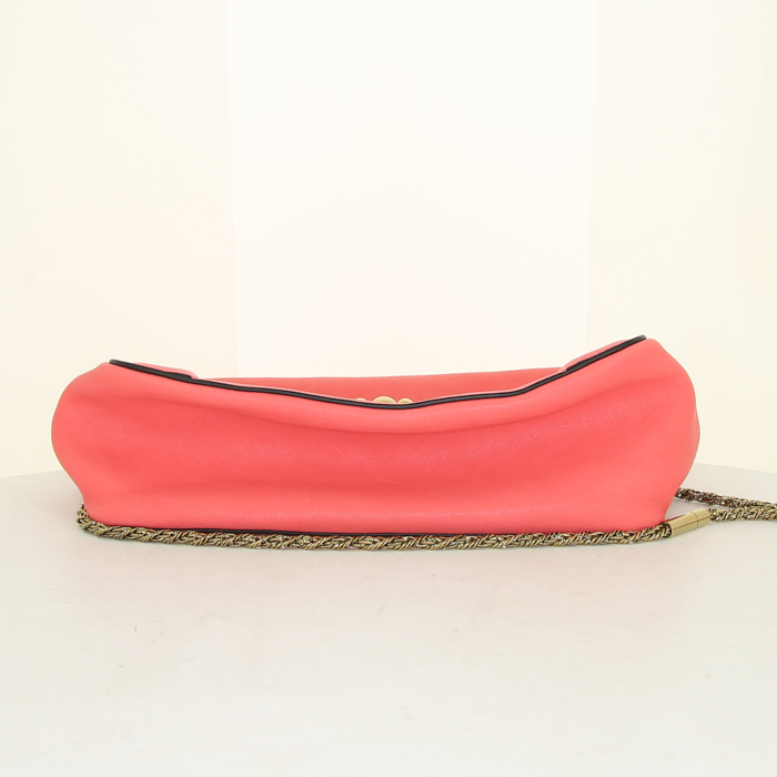 Chloé Elsie bag worn on the shoulder or carried in the hand in pink leather - Detail D5