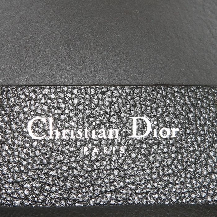 Dior Open Bar shopping bag in black grained leather - Detail D4