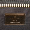 Sac à main Louis Vuitton Brea en cuir verni noir - Detail D5 thumbnail