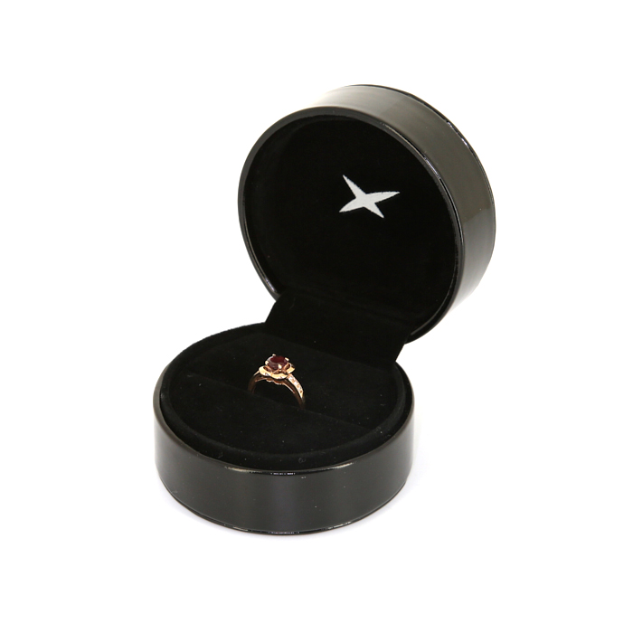 Mauboussin ring in pink gold,  diamonds and garnet - Detail D2