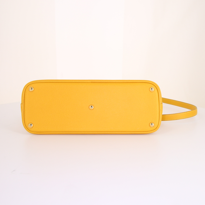 Sac bandoulière Hermes Bolide petit modèle, 1992, en cuir Courchevel Jaune d'Or - Detail D5