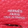 Bolso bandolera Hermès Mini Evelyne en cuero togo rojo - Detail D3 thumbnail