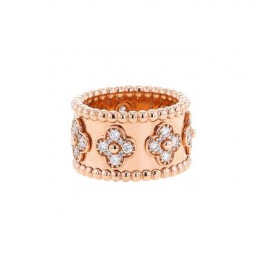 Anello Van Cleef & Arpels Perlée Trèfle modello grande in oro rosa e diamanti