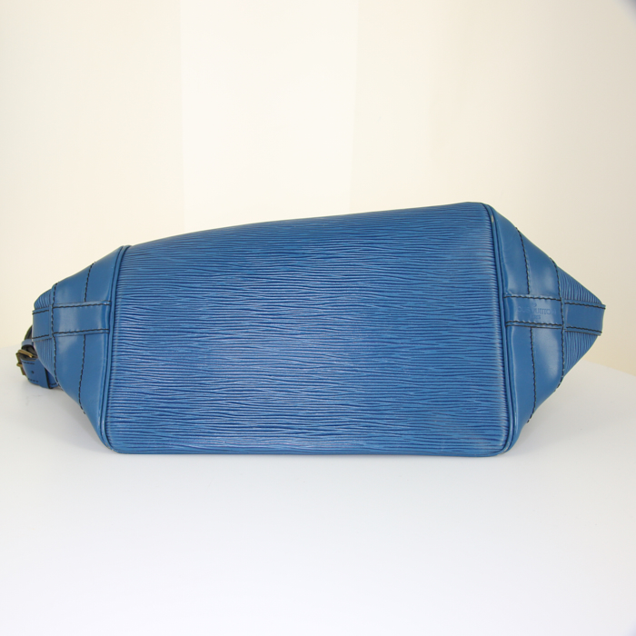 Louis Vuitton Noé large model handbag in blue epi leather - Detail D4