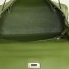 Bolso de mano Hermes Kelly 25 cm en cuero swift verde aceituna - Detail D3 thumbnail