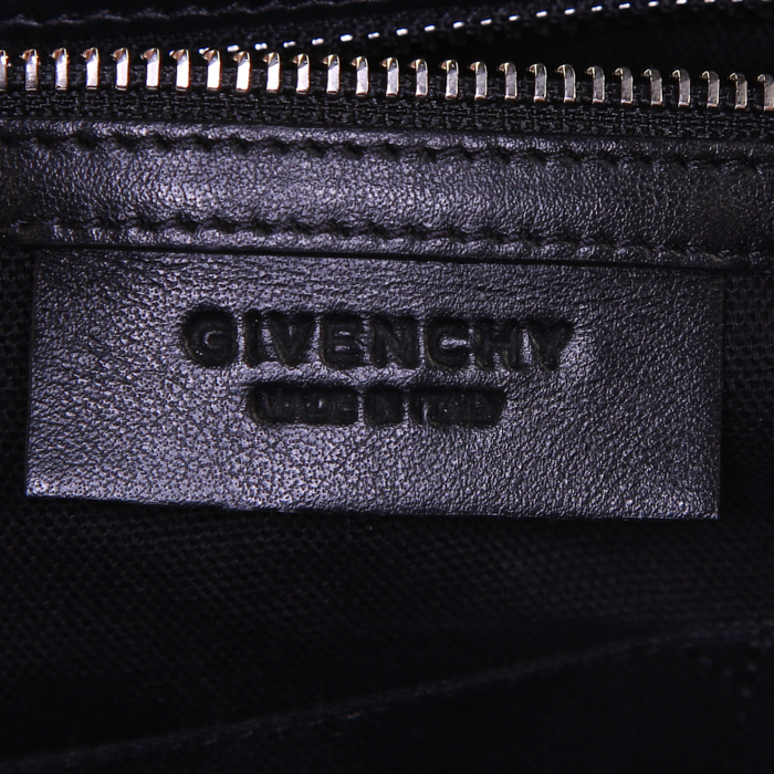 Givenchy Pandora medium model shoulder bag in black leather - Detail D4