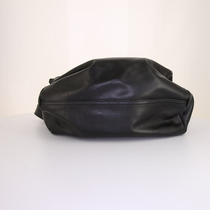 ショルダーバッグ・ポシェット GIVENCHY SHOULDER BAGS BLACK Givenchy Leather Shoulder Bag | Black | FARFETCH
